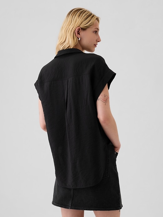2 of 8 showing, with the color black of product Utility Shirt