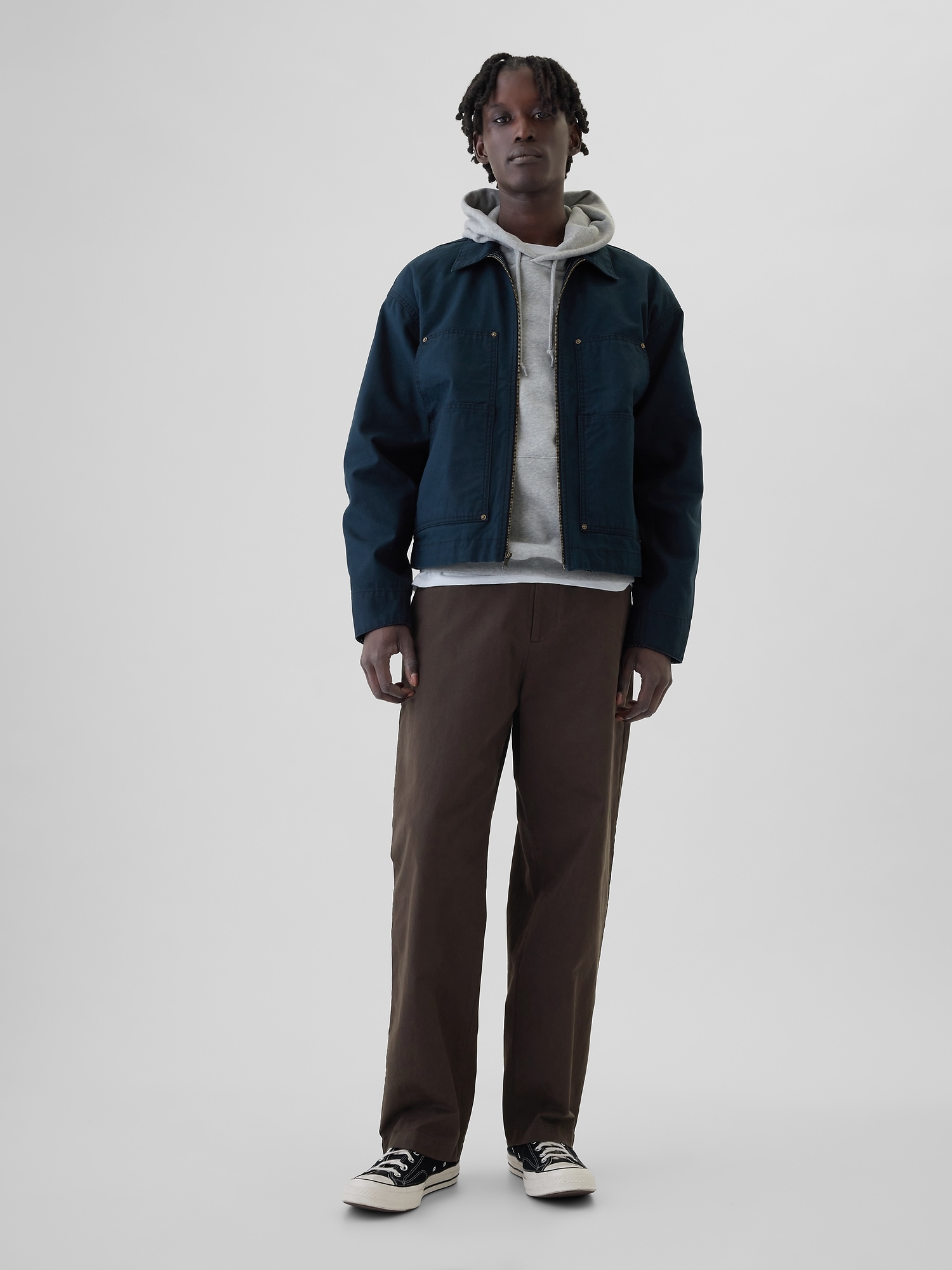 Modern Khakis in Baggy Fit