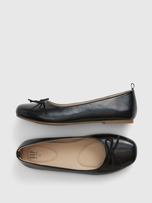 1 of 8 showing, with the color true black of product Kids Ballet Flats