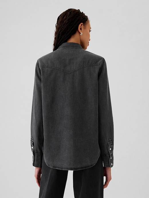 2 of 8 showing, with the color black wash of product Denim Western Shirt
