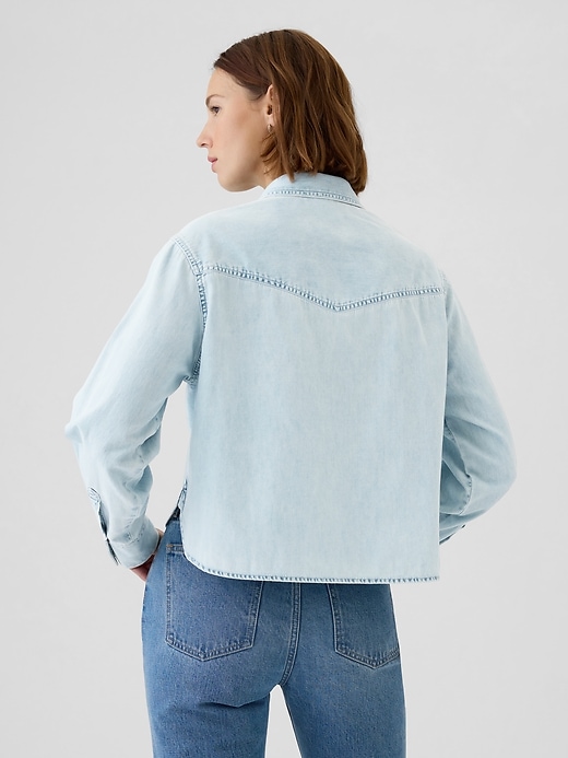 2 of 8 showing, with the color light wash of product Cropped Denim Western Shirt