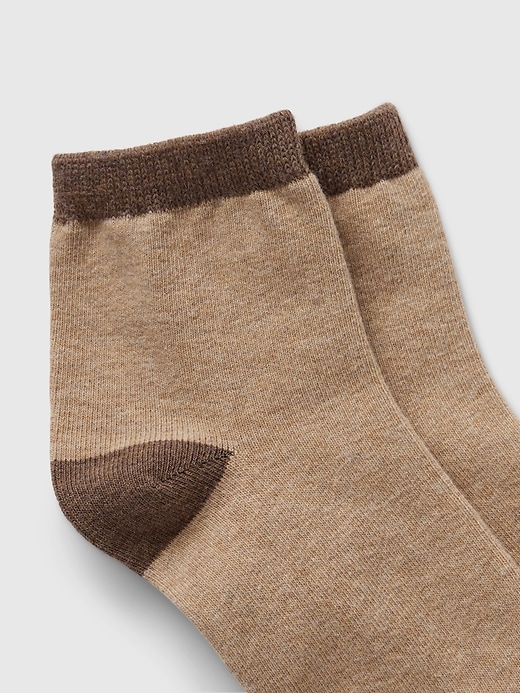 2 of 8 showing, with the color sandy brown of product Colorblock Quarter Crew Socks