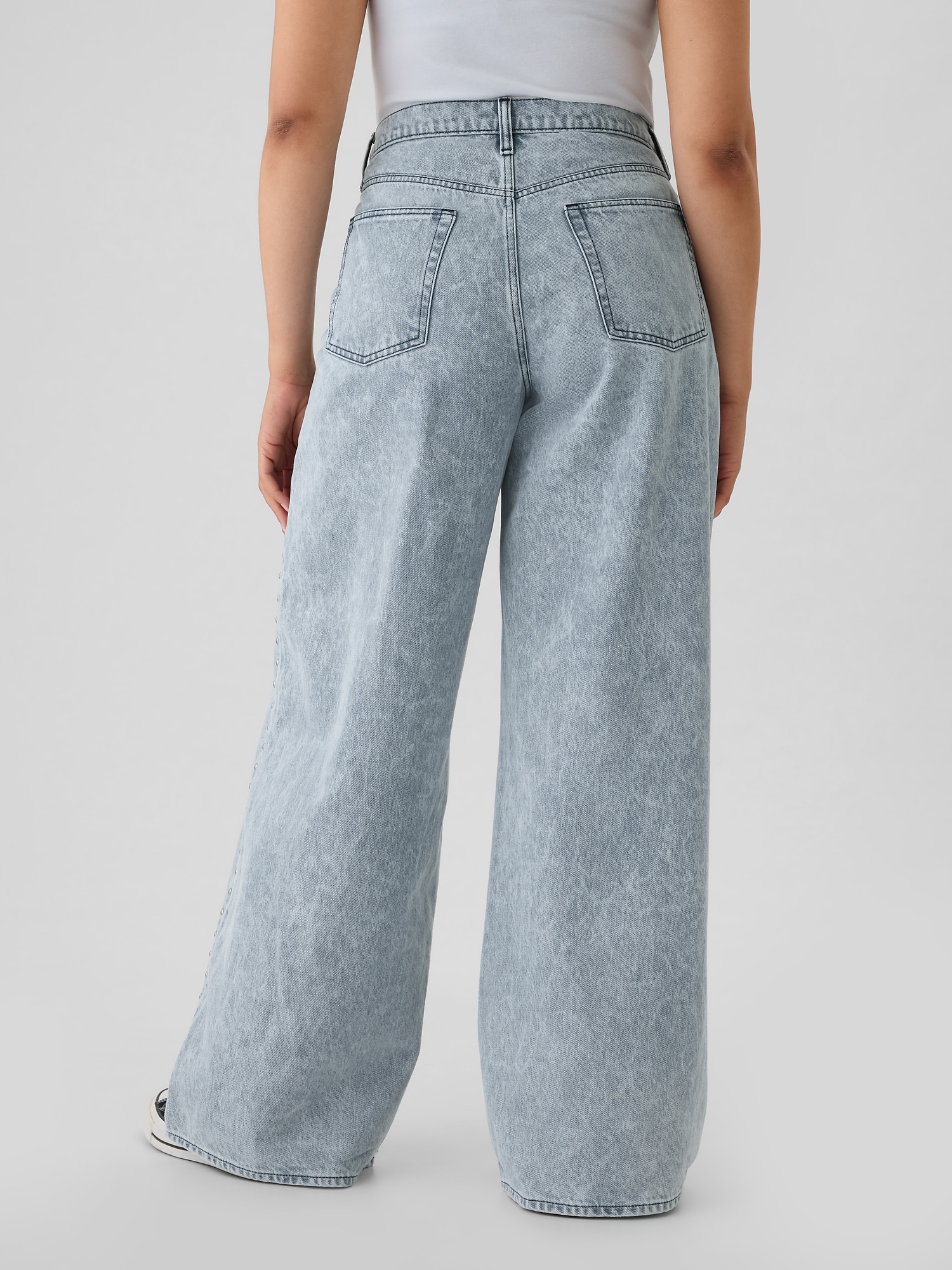 Mid Rise Studded Baggy Jeans