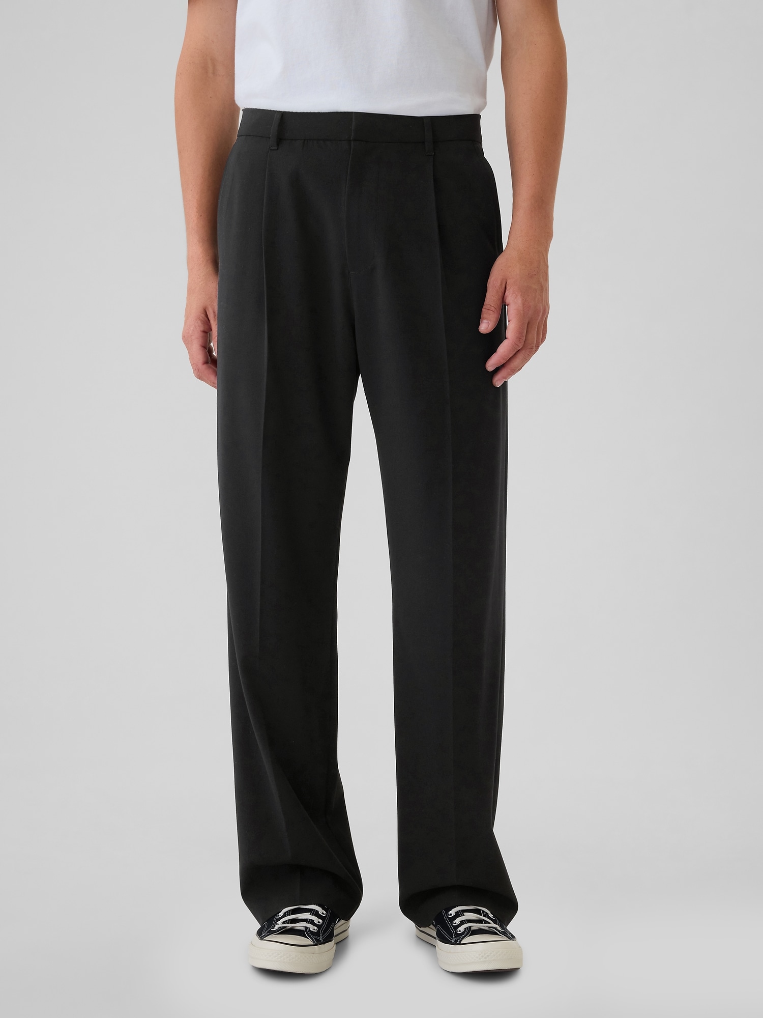 365 Relaxed Pleated Trousers Gap