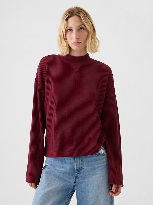 1 of 8 showing, with the color red delicious of product Oversized Mockneck Waffle T-Shirt