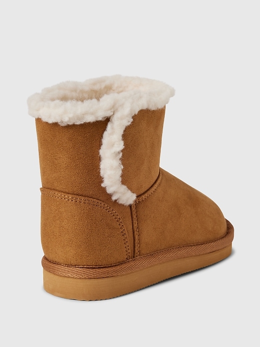 Image number 4 showing, Baby & Toddler Cozy Boots