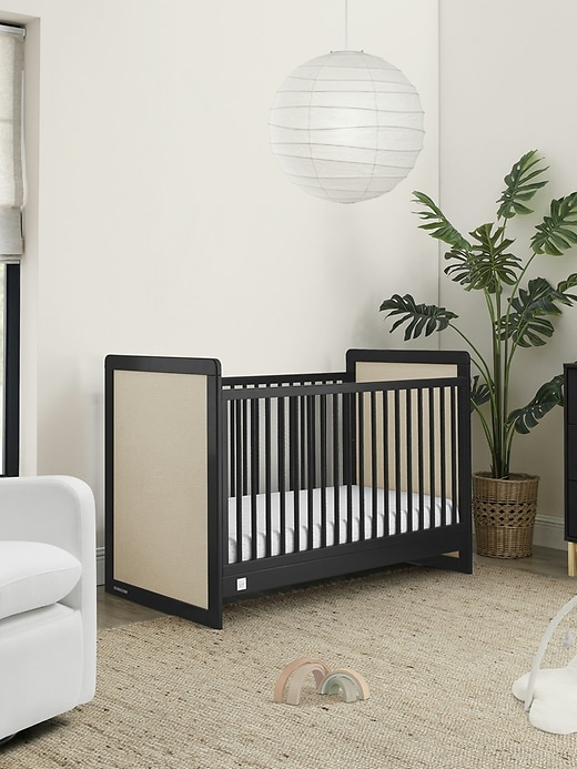 Image number 2 showing, Liam 4 in 1 Convertible Crib