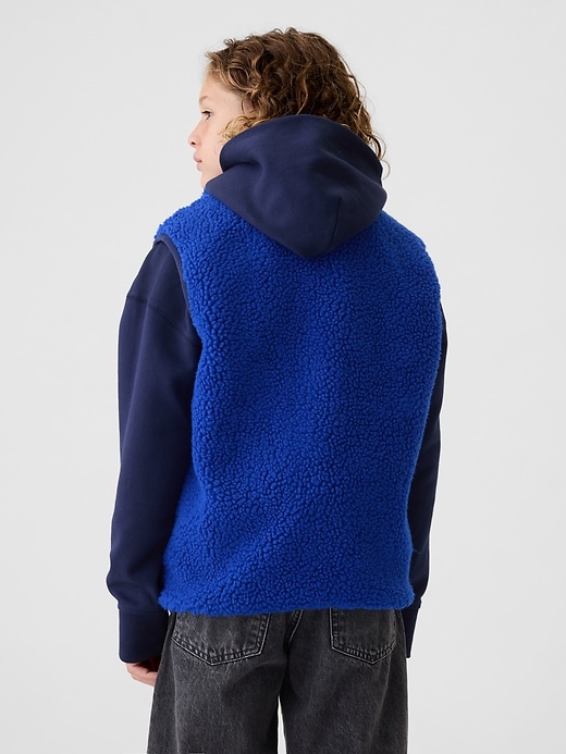 2 of 8 showing, with the color bente blue of product Kids Sherpa Vest