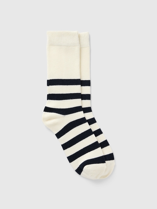 1 of 8 showing, with the color NAVY STRIPE of product CashSoft Crew Socks