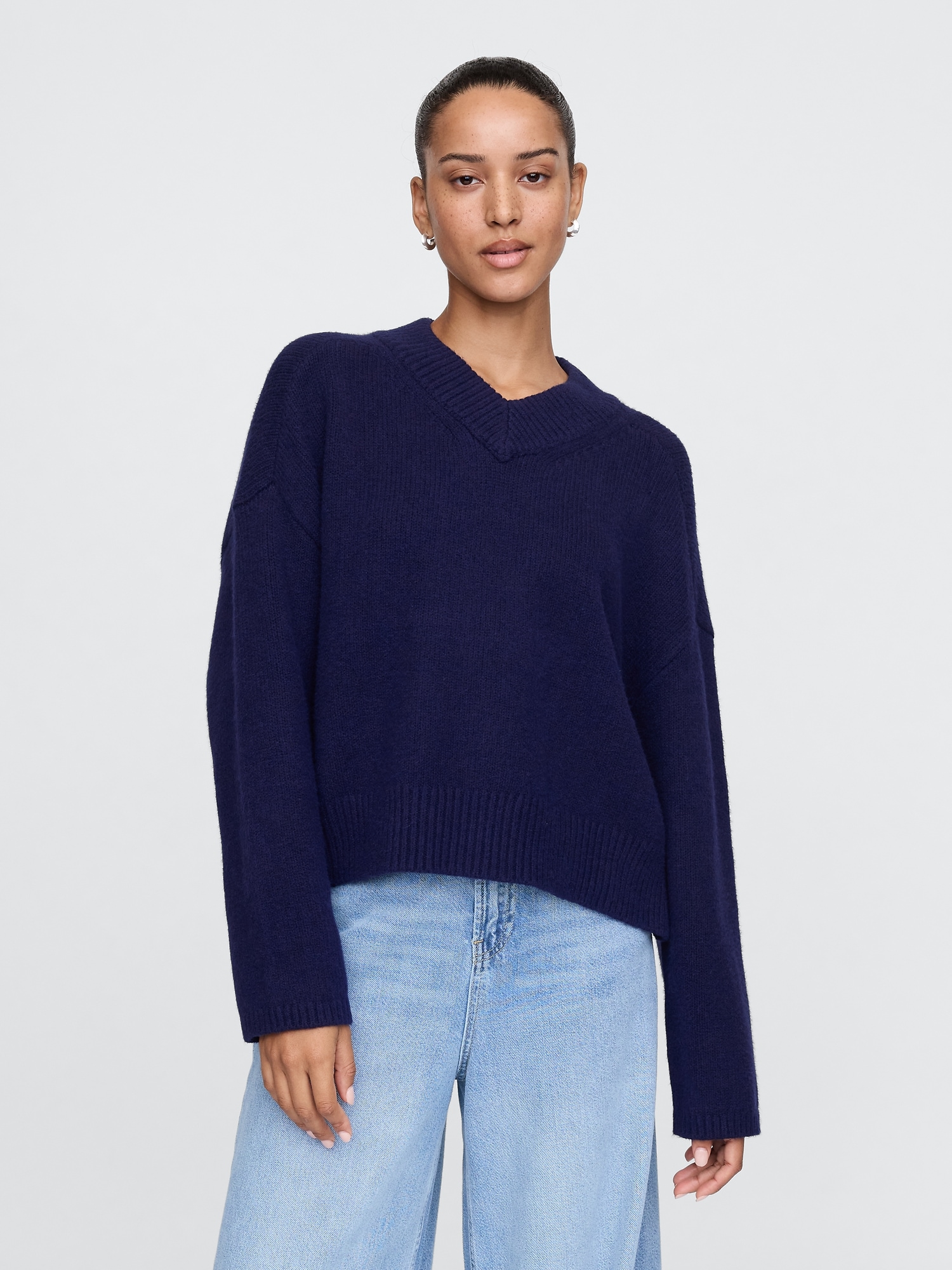 CashSoft Cropped High V-Neck Sweater