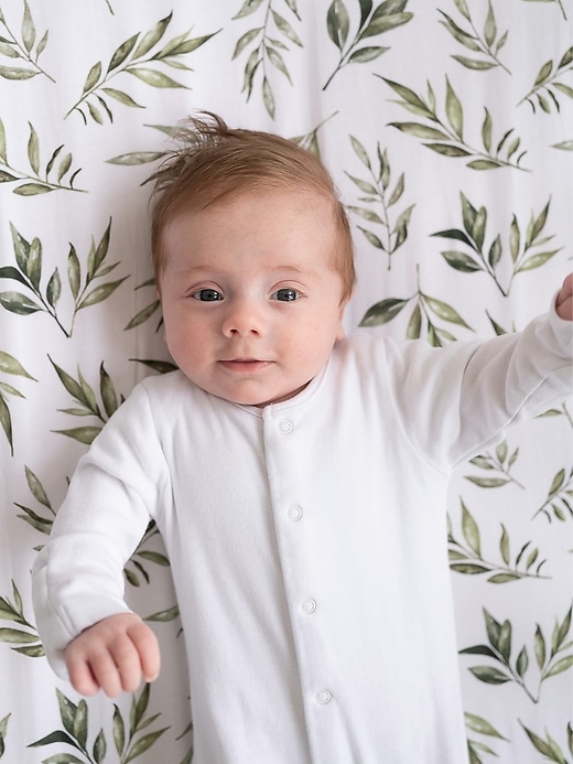 Image number 3 showing, The Gilded Bird Linen Leaves Fitted Crib Sheet