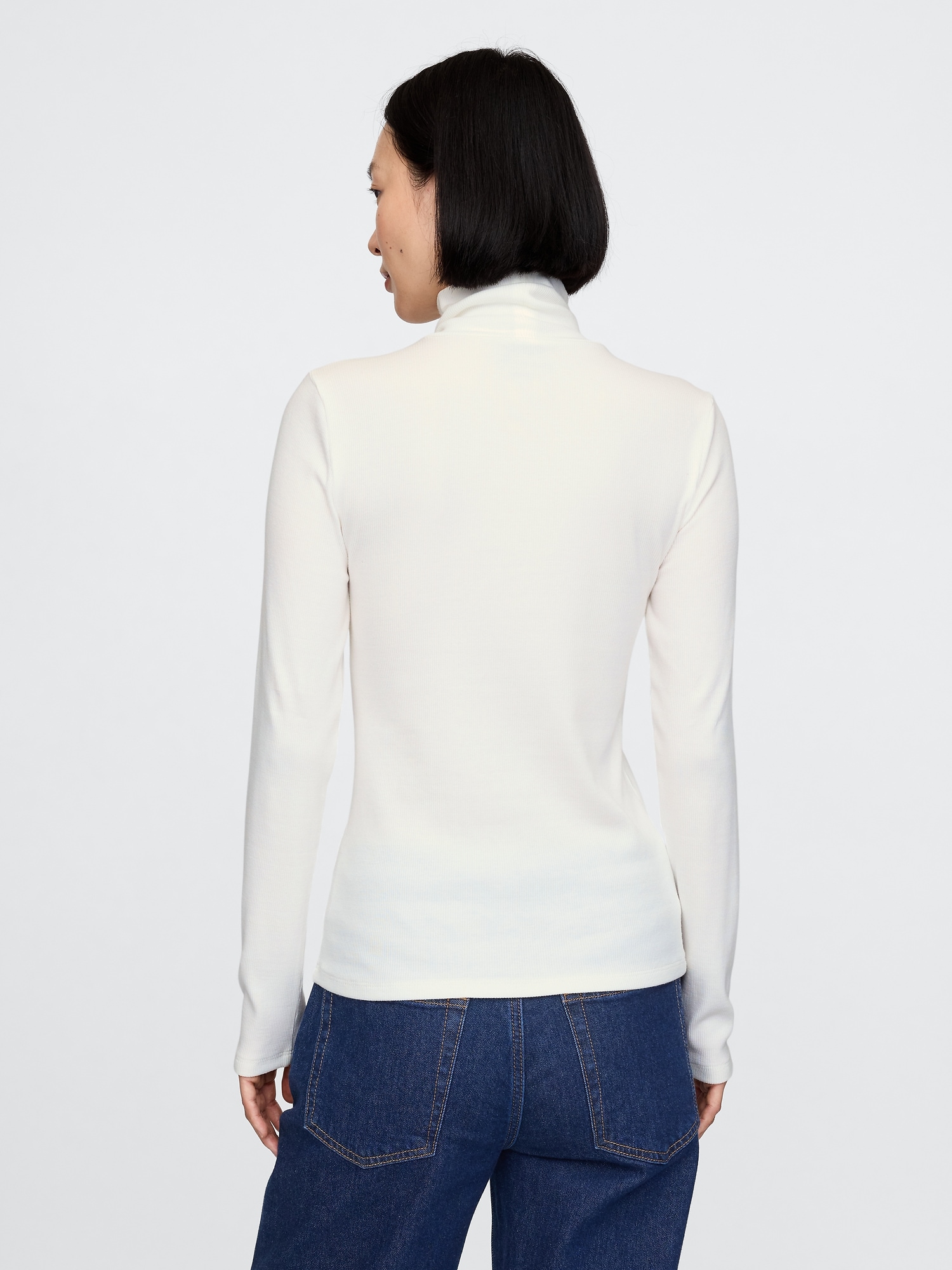 Gap white turtleneck 2025