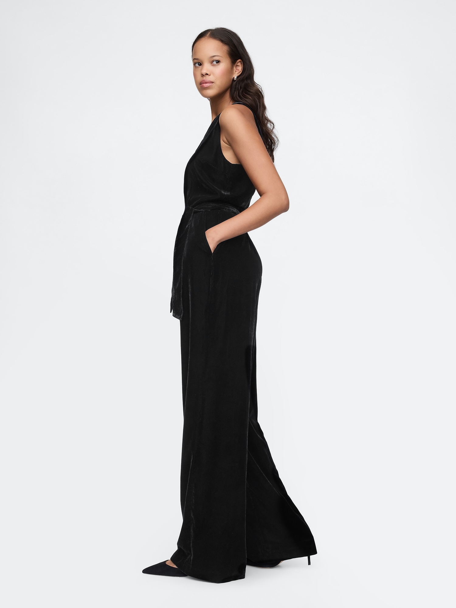 Женские комбинезоны Gap Recycled Velvet V-Neck Jumpsuit — фото 3