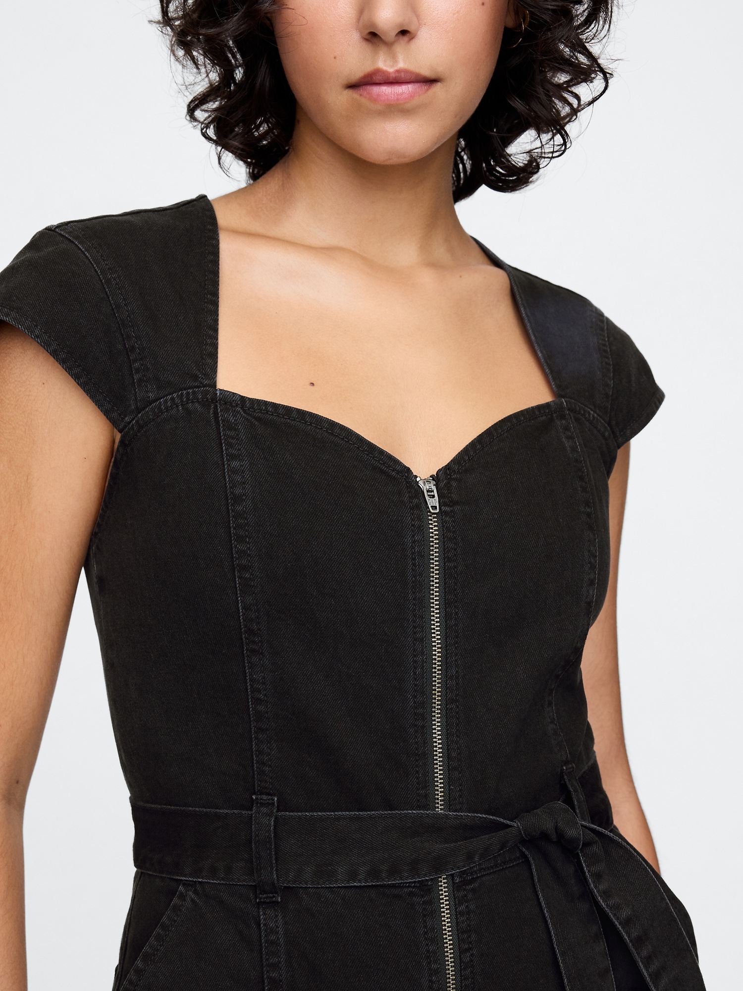 Женские комбинезоны Gap Belted Denim Jumpsuit — фото 3