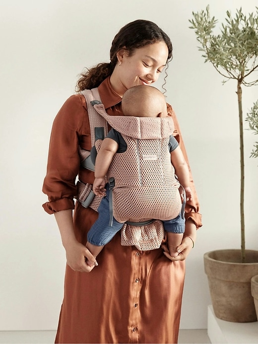 Image number 3 showing, BabyBjorn Baby 3D Mesh Free Carrier