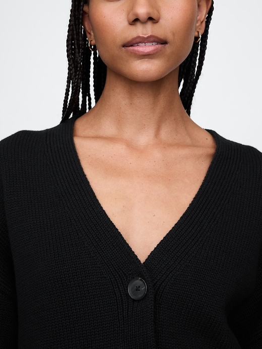 Image number 4 showing, 100% Cotton Cropped V-Neck Cardigan