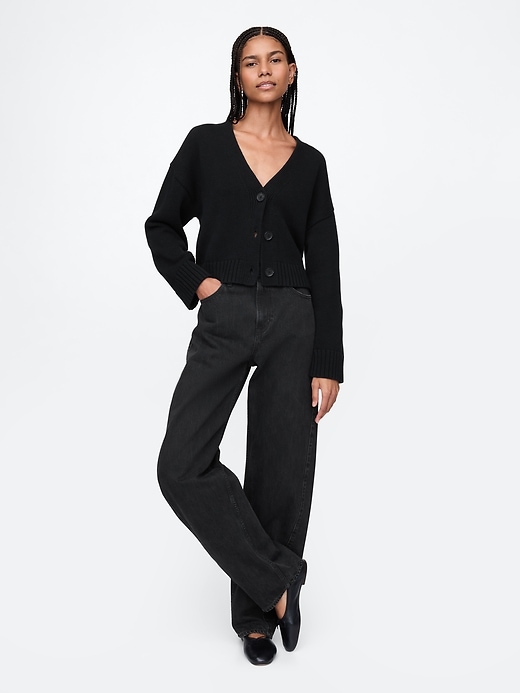 Image number 2 showing, 100% Cotton Cropped V-Neck Cardigan