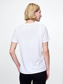 GapFit Breathe T-Shirt