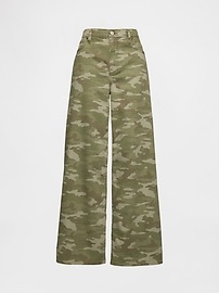 Mid Rise Camo Baggy Jeans