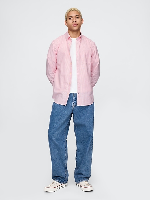 Image number 2 showing, Classic Oxford Shirt in Standard Fit
