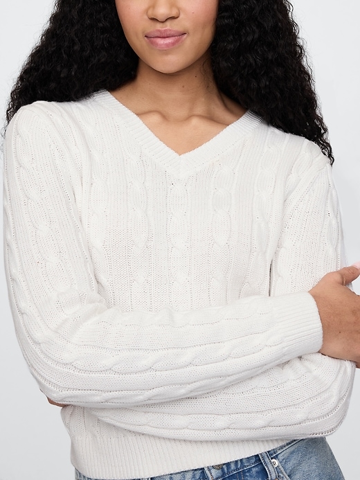 Image number 4 showing, 100% Cotton Cable-Knit V-Neck Sweater