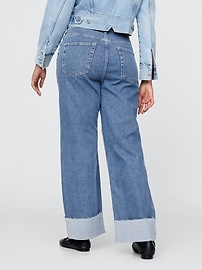 Mid Rise Cuffed &#39;90s Loose Jeans