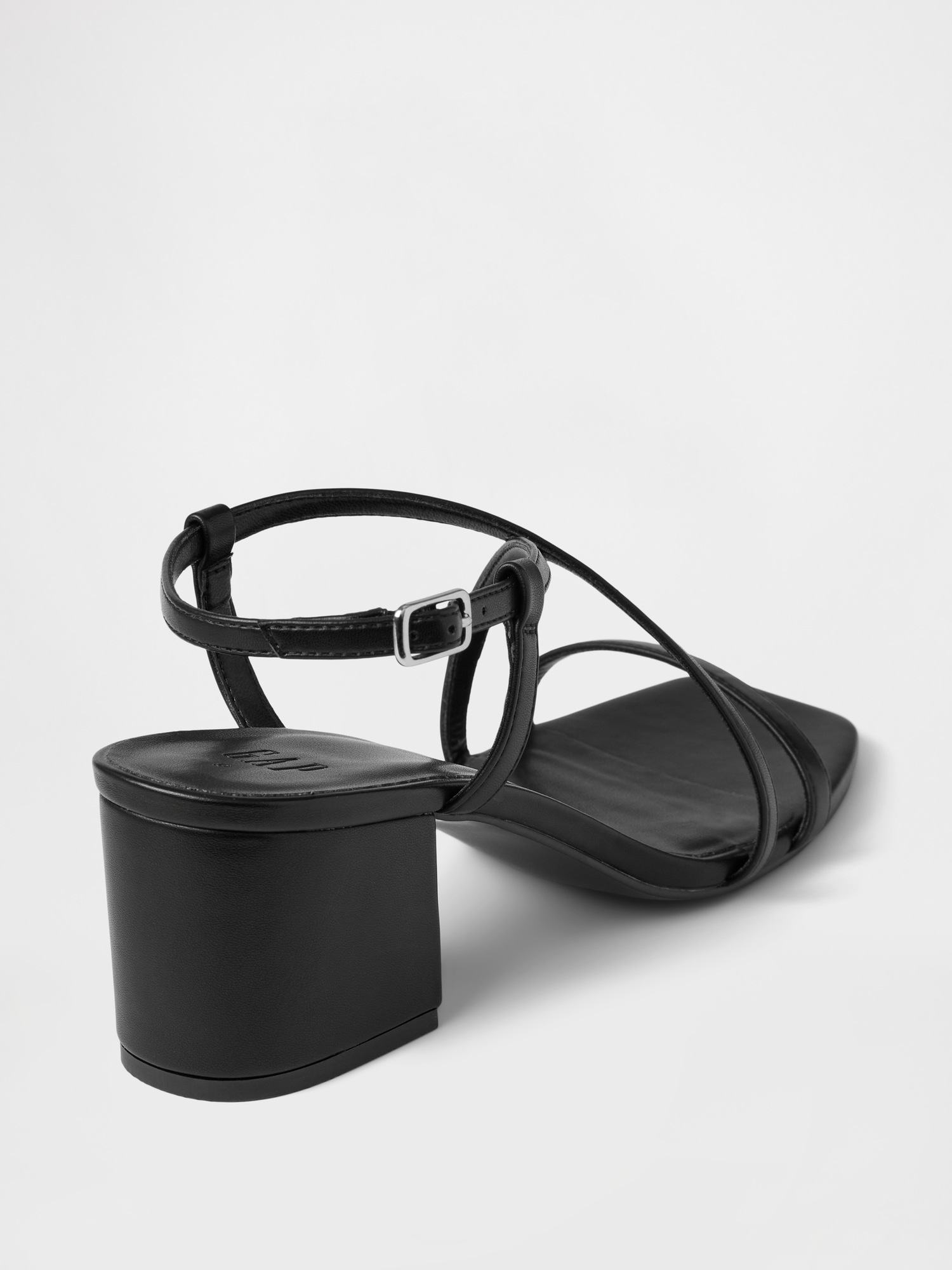 Женские сандалии Gap Strappy Block Heel, цвет: Чёрный — фото 4