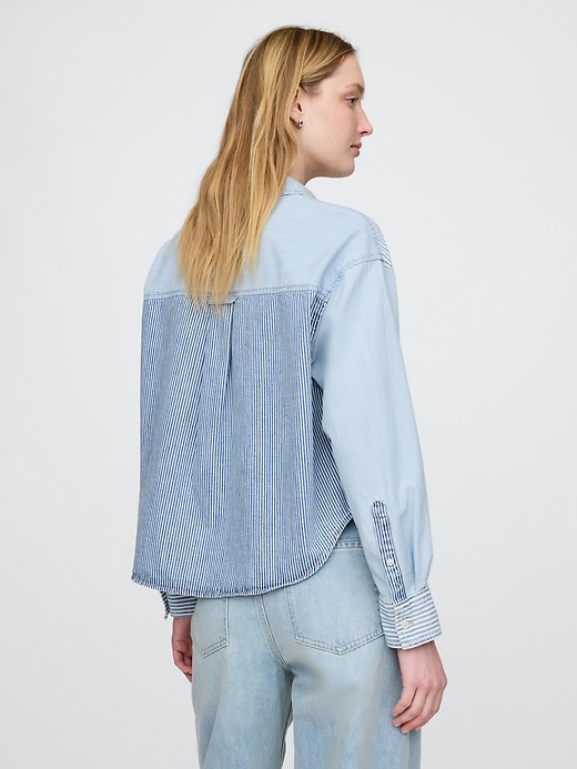 Image number 2 showing, Denim Cropped Big Shirt