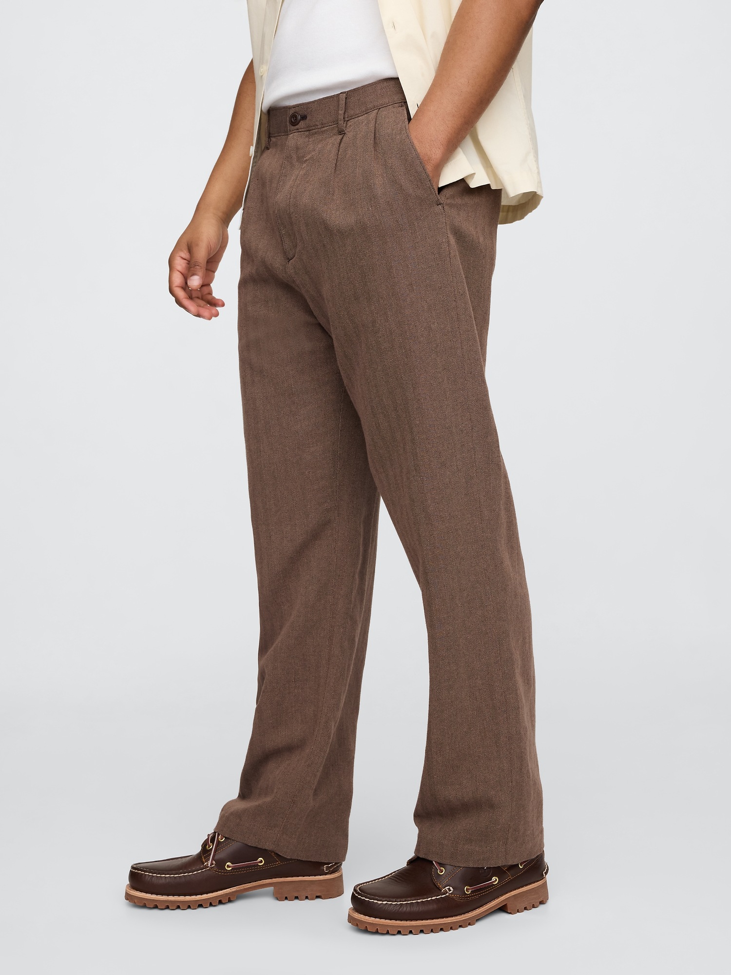 Мужские брюки Gap Linen-Cotton '90s Loose Pleated Khakis — фото 3