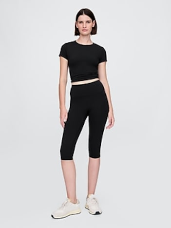 GapFit Smooth High Rise Crop Leggings