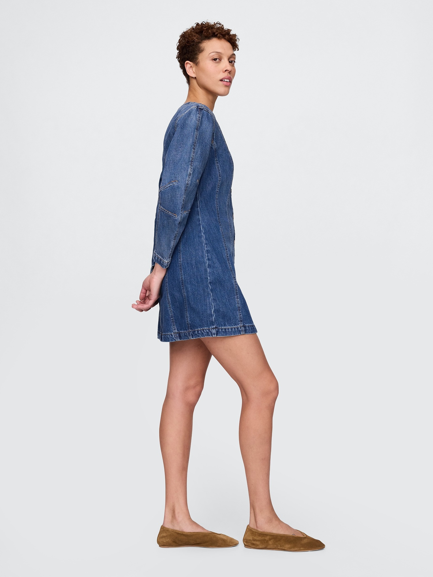 Женское платье Gap Denim Barrel-Sleeve Mini, цвет: Средняя варка — фото 3