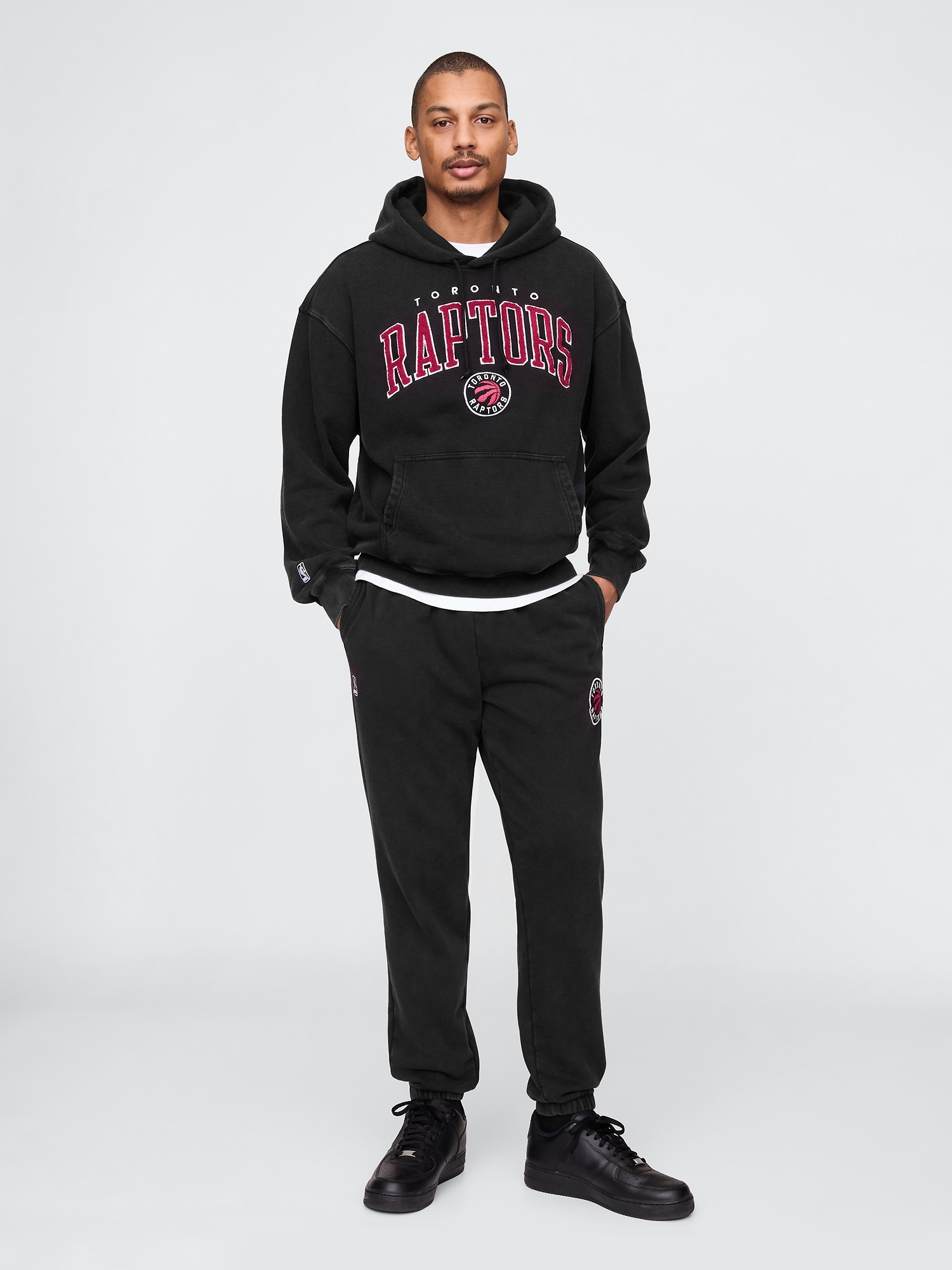 Мужские брюки Gap NBA New York Knicks Logo Heavyweight Joggers