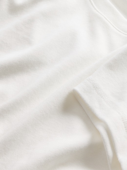 Modern Cropped T-Shirt