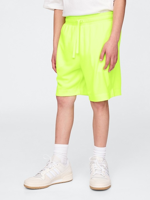 Image number 4 showing, Kids GapFit 6" Recycled Mesh Easy Shorts