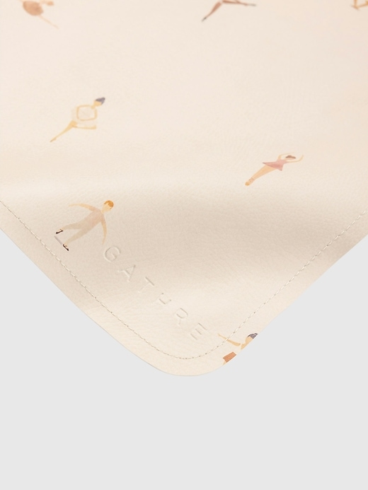 Image number 10 showing, Gathre Micro Changing Mat