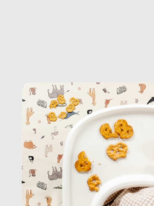 Image number 2 showing, Gathre Mini High Chair Mat