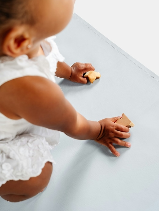 Image number 5 showing, Gathre Mini High Chair Mat