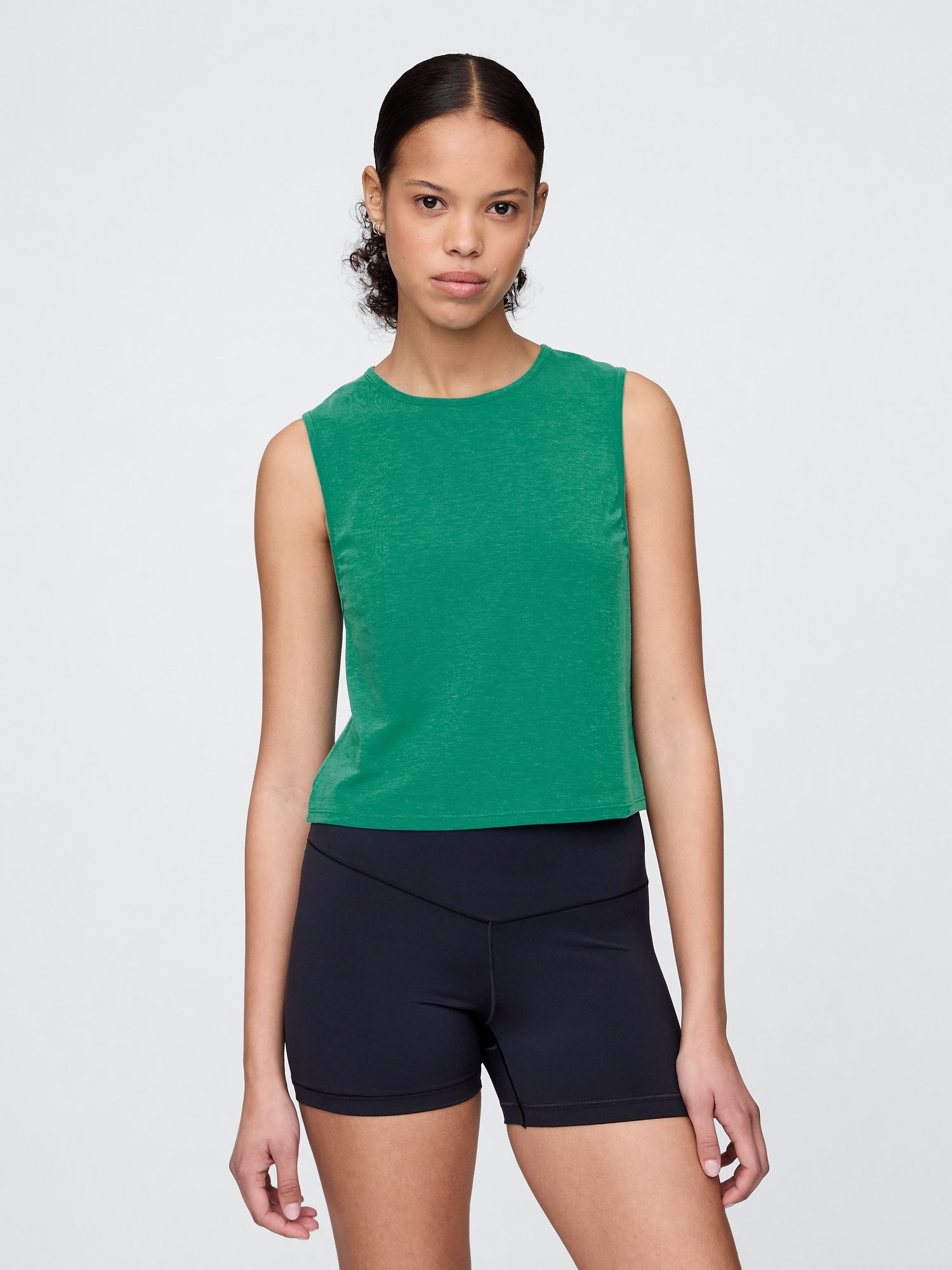 GapFit Breathe Cropped Muscle Tank Top