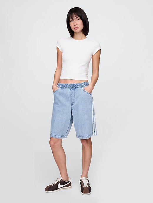 Image number 1 showing, 11" Mid Rise UltraSoft Easy Longline Denim Shorts