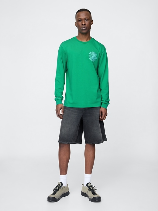 Image number 2 showing, Gap Logo T-Shirt