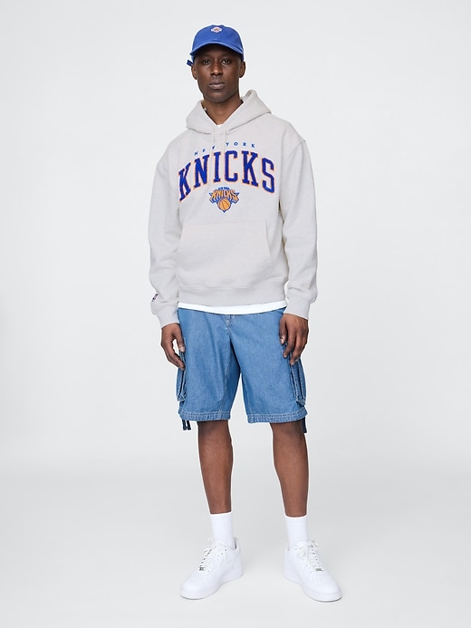 Image number 2 showing, NBA New York Knicks Logo Heavyweight Hoodie