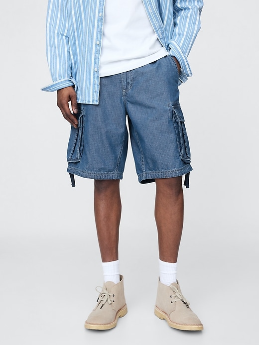 Image number 2 showing, 11" Baggy Denim Cargo Shorts