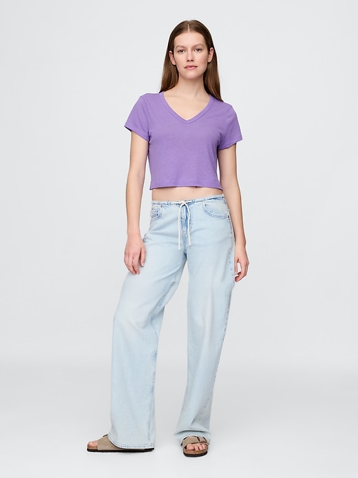 Image number 2 showing, Linen-Blend Cropped V-Neck T-Shirt