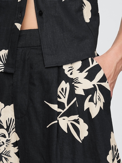 Image number 6 showing, 365 High Rise Linen-Blend Shorts