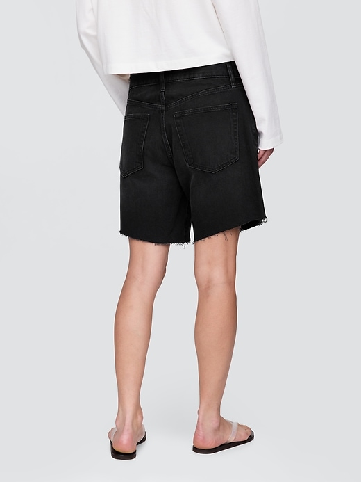 Image number 5 showing, 8" Mid Rise '90s Loose Denim Bermuda Shorts