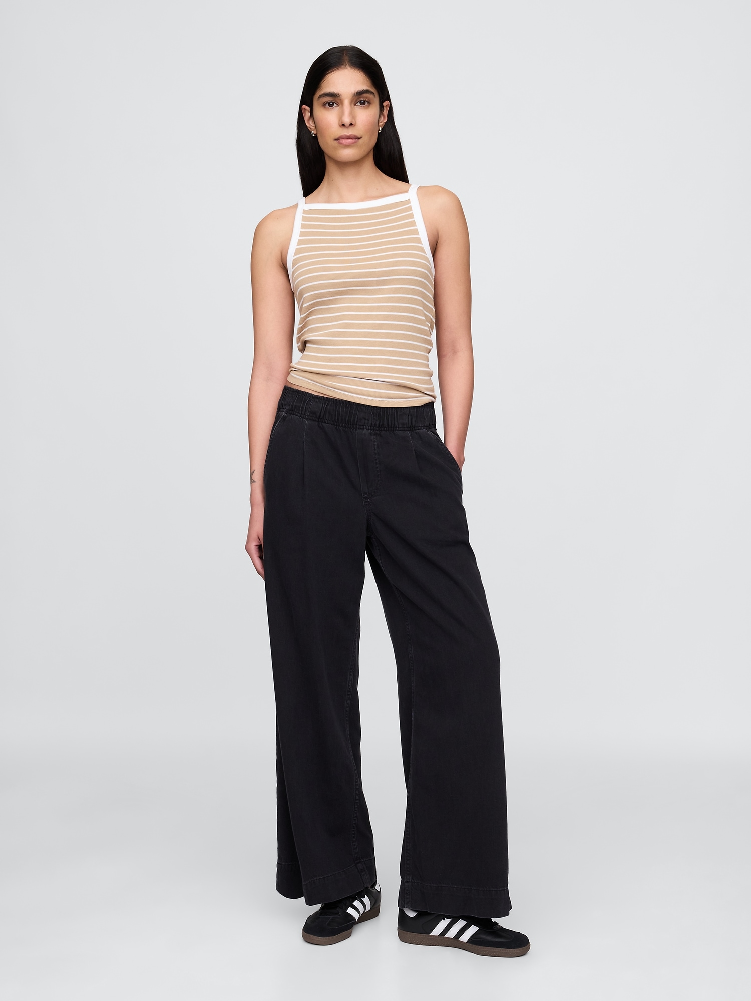 Mid Rise UltraSoft Easy Baggy Jeans