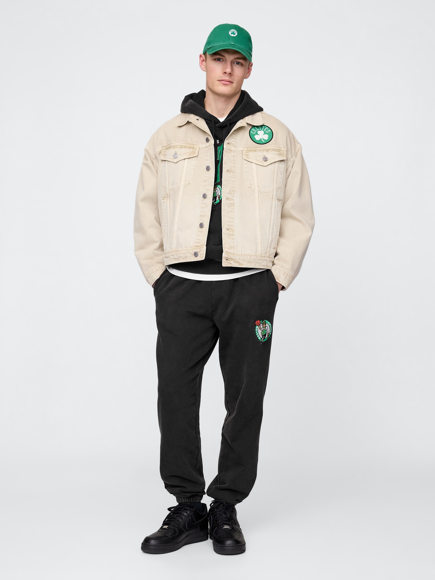NBA Boston Celtics Logo Heavyweight Sweat Shorts