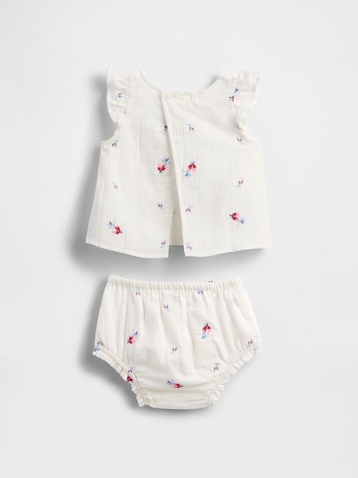 Image number 2 showing, Baby Crinkle Gauze Outfit Set