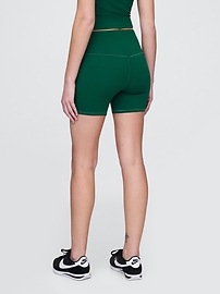 GapFit 5" Lightweight Performance Bike Shorts