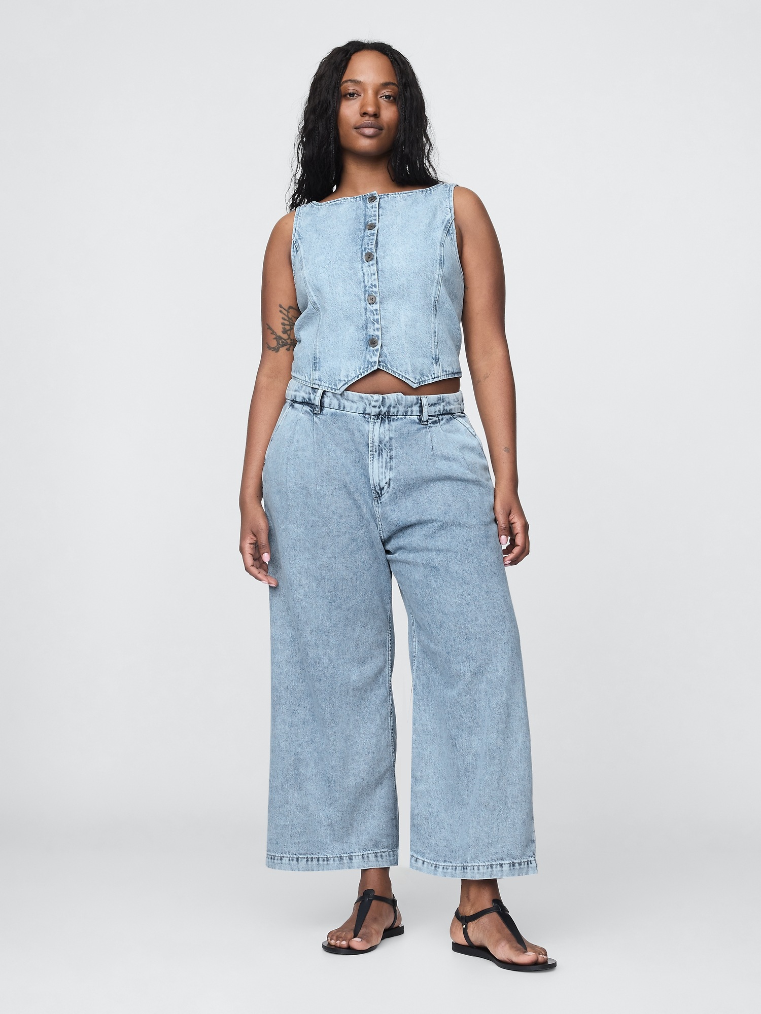 Женские джинсы Gap 365 High Rise UltraSoft Denim Pleated Ankle Trousers — фото 4